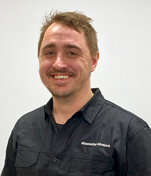 /i/Images/Team/Theo300x350.jpg